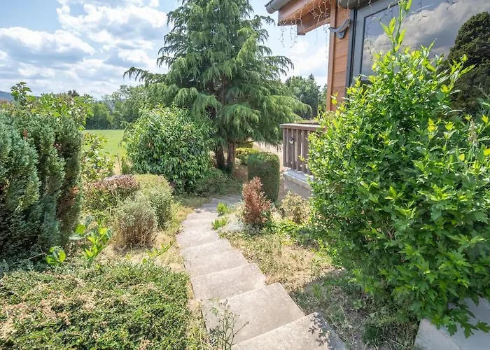 Petillant Aux 3 Etangs Avec Spa, Sauna Et Veranda Domek alpejski